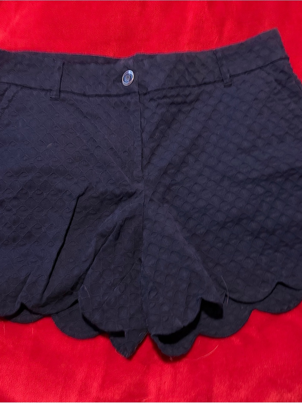 crown & ivy Navy Quilted Scallop-Hem High-Waist Shorts